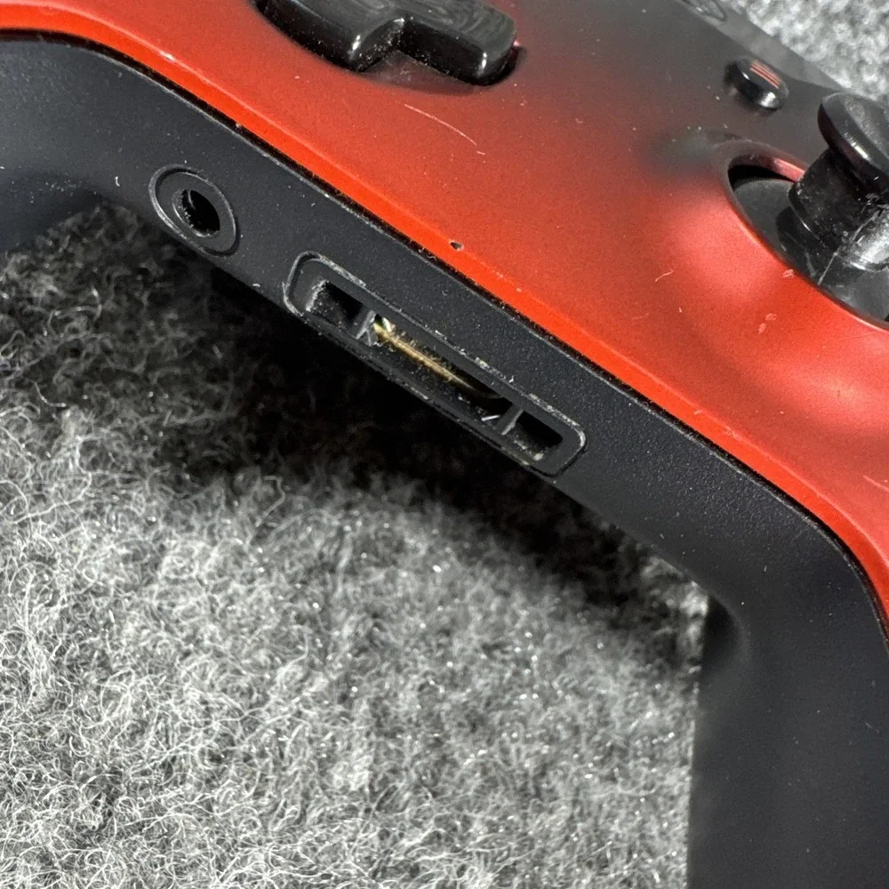 Microsoft Xbox One Volcano Shadow Special Edition Wireless Controller‎ -